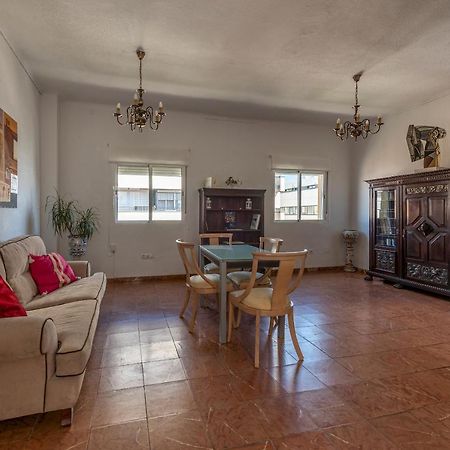 Wide And Traditional- 2Bd 1Bth- Gavidia Sevilla Exteriör bild