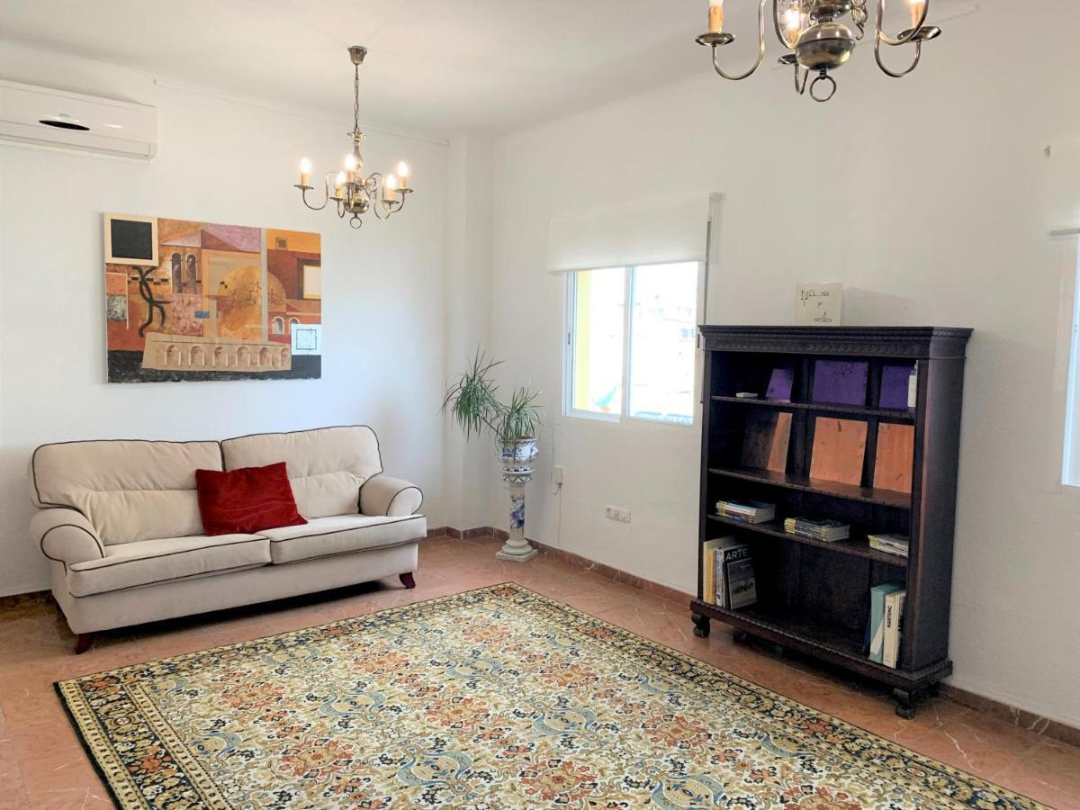 Wide And Traditional- 2Bd 1Bth- Gavidia Sevilla Exteriör bild